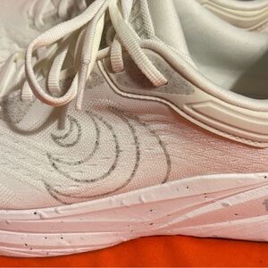 Ladies Phantom 5mm drop Topo brand, never worn.